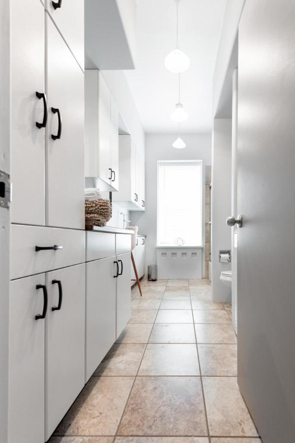 115 N Main Huge 2 Bedroom Unit On Main Street Saint Charles Eksteriør bilde